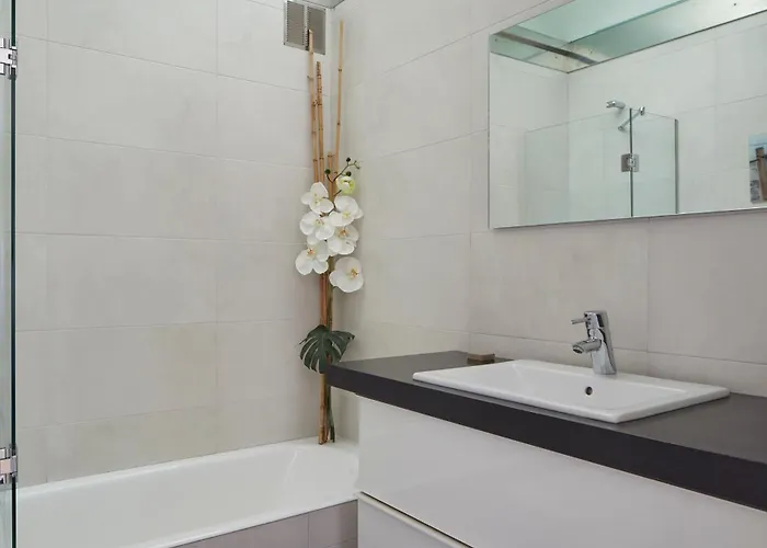 Palacio Aiete By Feelfreerentals Appartamento